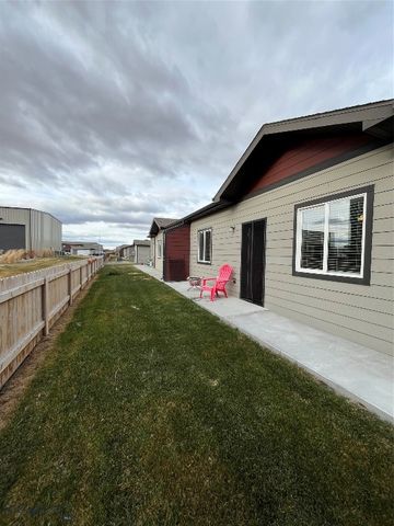 13 & 14 Moreland Court 101-102,301-305,701-904, Manhattan, MT 59741