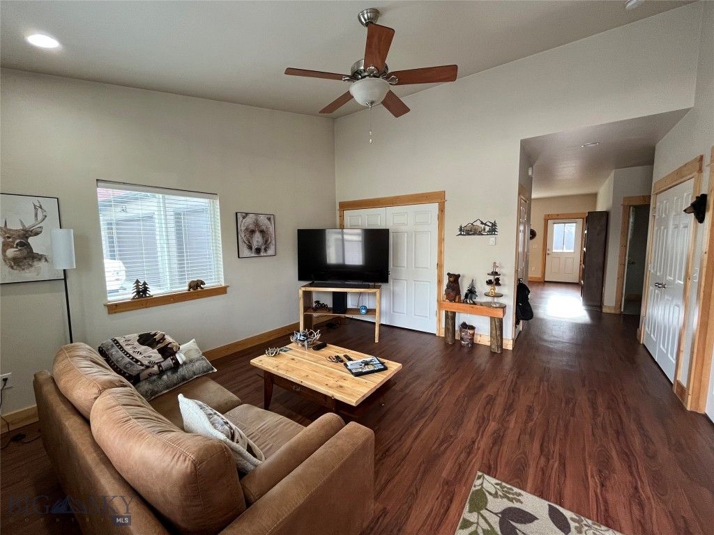 13 & 14 Moreland Court 101-102,301-305,701-904, Manhattan, MT 59741 photo 31