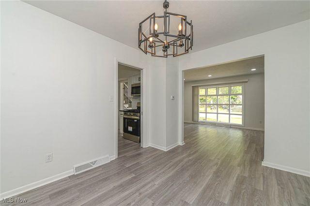 3698 Valley Forge Drive, Stow, OH 44224