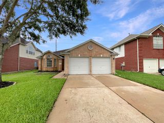 4326 Eaglewood Trail Drive, Fresno, TX 77545