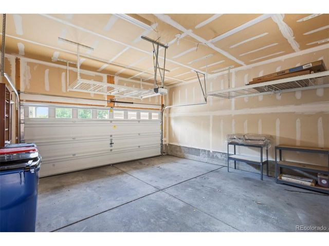 10281 Bellwether Ln, Lone Tree, CO 80124