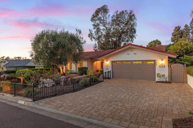 1157 San Pablo Dr, San Marcos, CA 92078