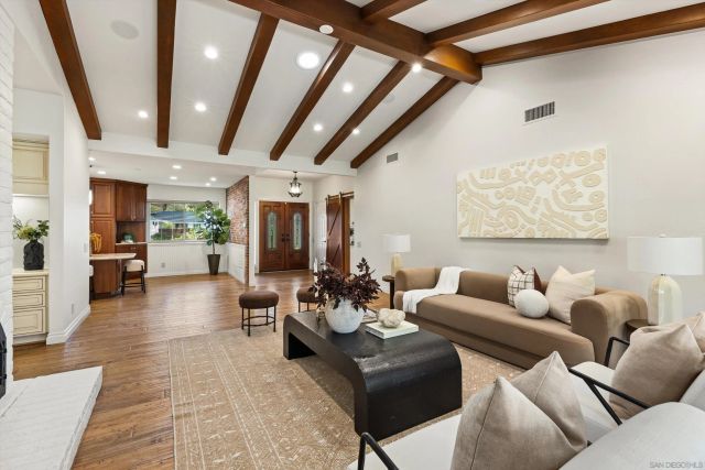 1157 San Pablo Dr, San Marcos, CA 92078