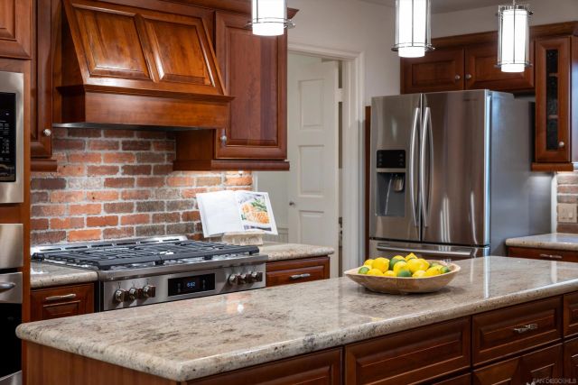 1157 San Pablo Dr, San Marcos, CA 92078