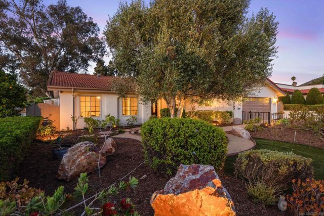 1157 San Pablo Dr, San Marcos, CA 92078
