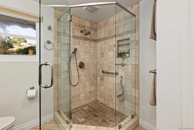 1157 San Pablo Dr, San Marcos, CA 92078