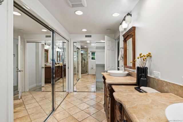 1157 San Pablo Dr, San Marcos, CA 92078
