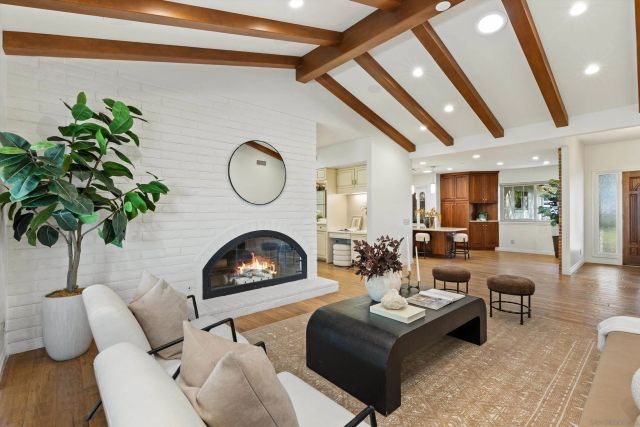 1157 San Pablo Dr, San Marcos, CA 92078