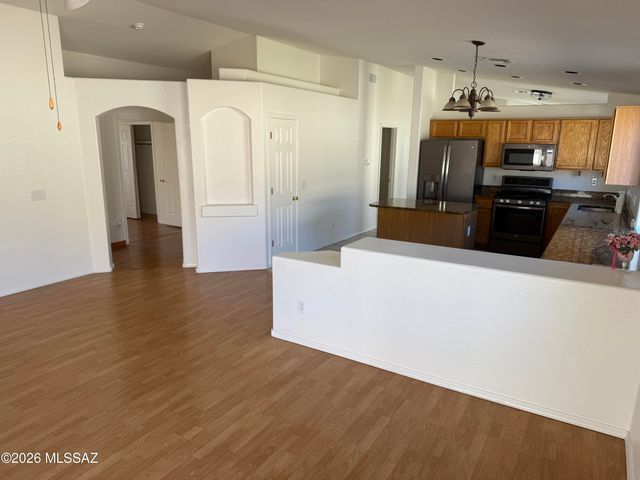 6927 W Red Rock Drive, Tucson, AZ 85743