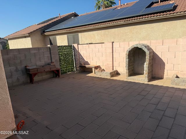 6927 W Red Rock Drive, Tucson, AZ 85743