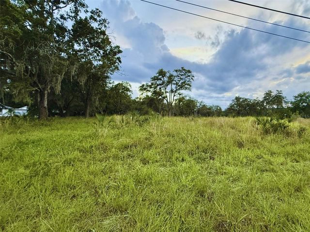 121 CENTRAL AVENUE, Davenport, FL 33896