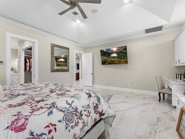 11 Marys Creek Lane, Friendswood, TX 77546