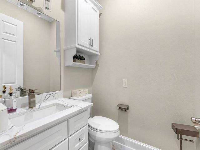 11 Marys Creek Lane, Friendswood, TX 77546