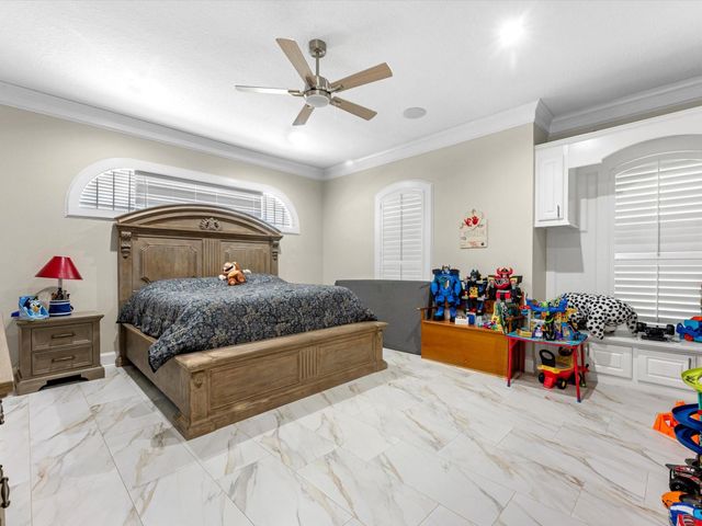 11 Marys Creek Lane, Friendswood, TX 77546