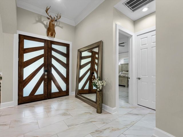 11 Marys Creek Lane, Friendswood, TX 77546