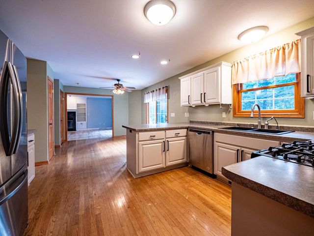 W264N6779 Lake DRIVE, Lisbon, WI 53089