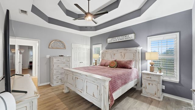 226 Broken Arrow, Floresville, TX 78114