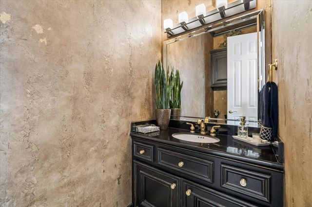 13515 Winter Creek Court, Houston, TX 77077
