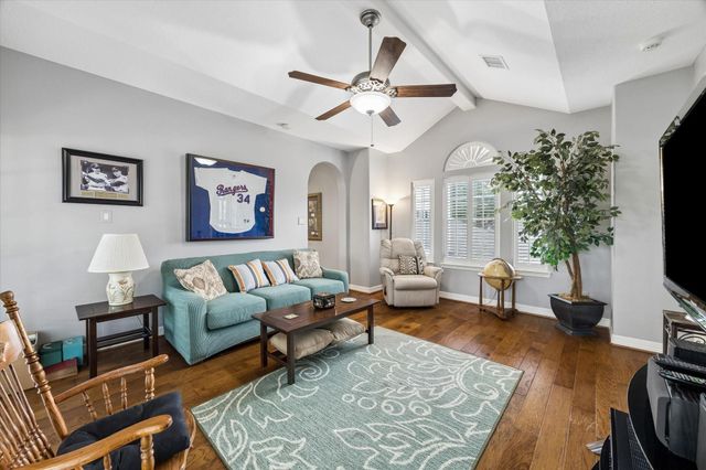 13515 Winter Creek Court, Houston, TX 77077