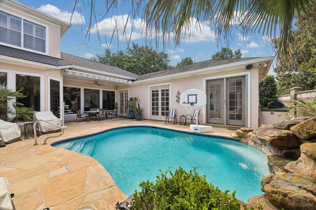 13515 Winter Creek Court, Houston, TX 77077