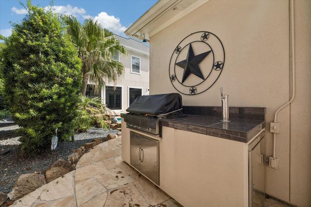13515 Winter Creek Court, Houston, TX 77077