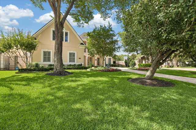 13515 Winter Creek Court, Houston, TX 77077
