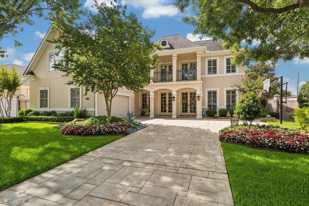 13515 Winter Creek Court, Houston, TX 77077