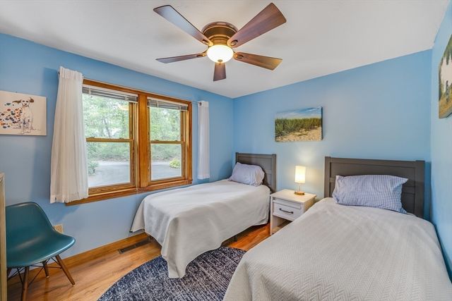 51 Wianno Cir, Barnstable, MA 02655