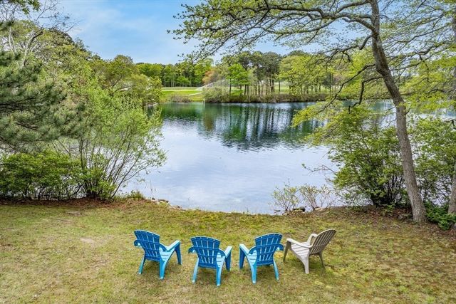 51 Wianno Cir, Barnstable, MA 02655