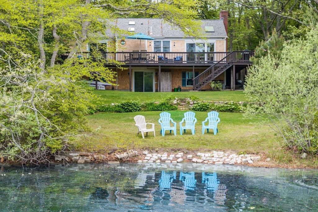 51 Wianno Cir, Barnstable, MA 02655