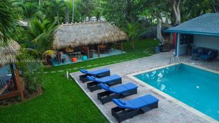 936 NE 128th St, North Miami, FL 33161