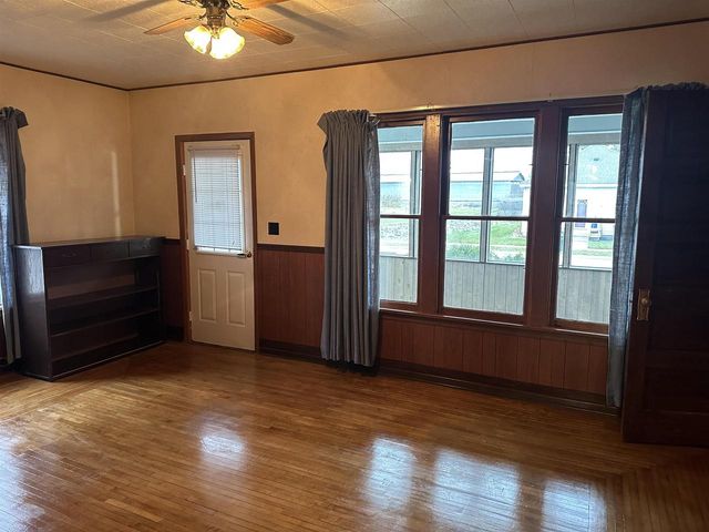 407 E 5TH STREET, Owen, WI 54460