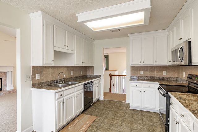 871 Jefferson Walk Circle, Jefferson, GA 30549