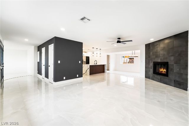 706 North Hollywood Boulevard, Las Vegas, NV 89110