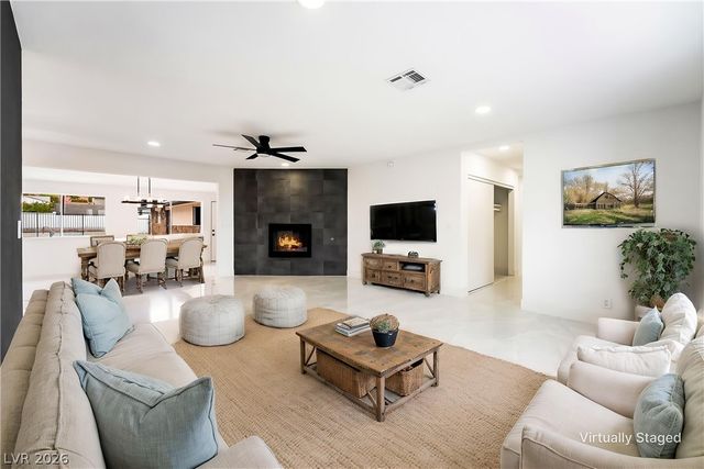 706 North Hollywood Boulevard, Las Vegas, NV 89110