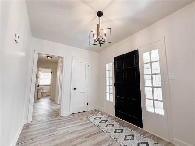 7021 Raytown Road, Kansas City, MO 64133
