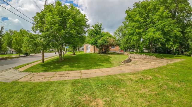 7021 Raytown Road, Kansas City, MO 64133