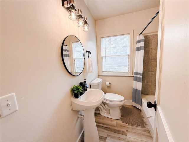 7021 Raytown Road, Kansas City, MO 64133