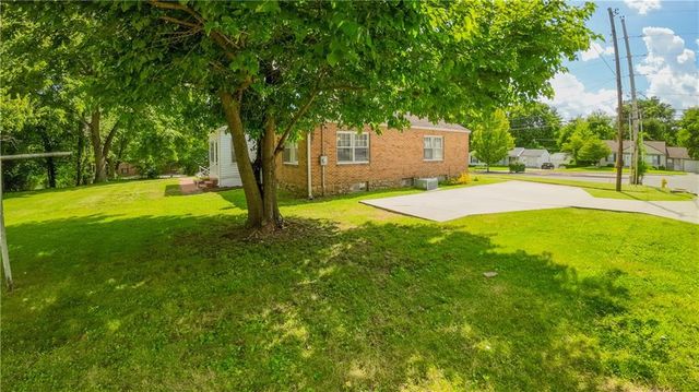7021 Raytown Road, Kansas City, MO 64133