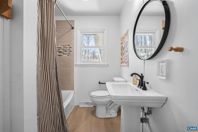 1411 BAKER ST, Charlottesville, VA 22903