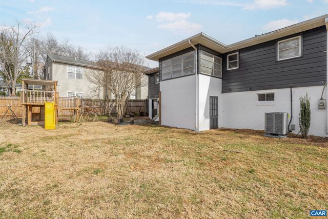 1411 BAKER ST, Charlottesville, VA 22903