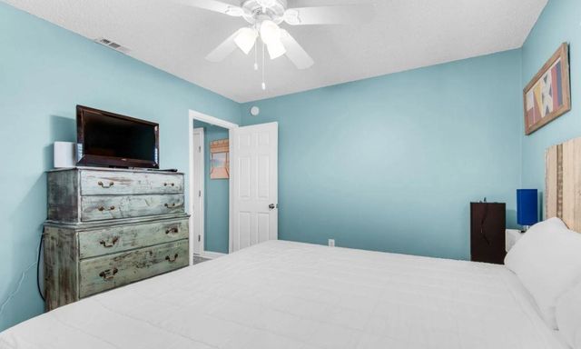 3600 Thomas Dr Apt C104, Panama City, FL 32408
