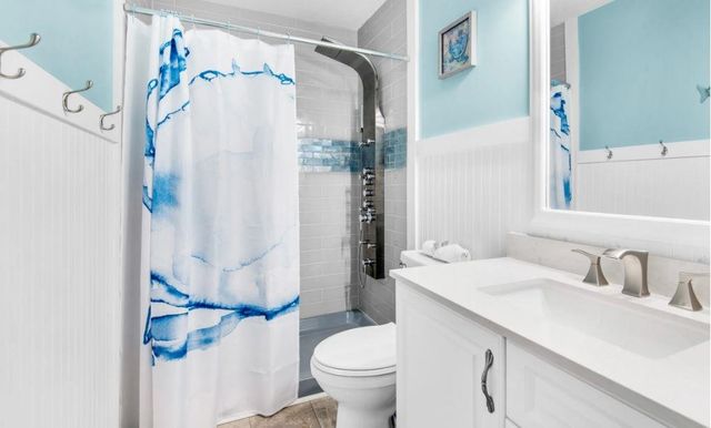 3600 Thomas Dr Apt C104, Panama City, FL 32408