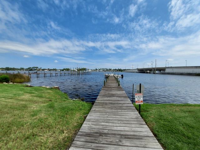 3600 Thomas Dr Apt C104, Panama City, FL 32408