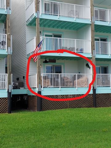 3600 Thomas Dr Apt C104, Panama City, FL 32408