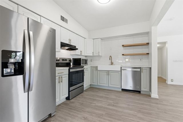 5481 47TH AVENUE N, St Petersburg, FL 33709