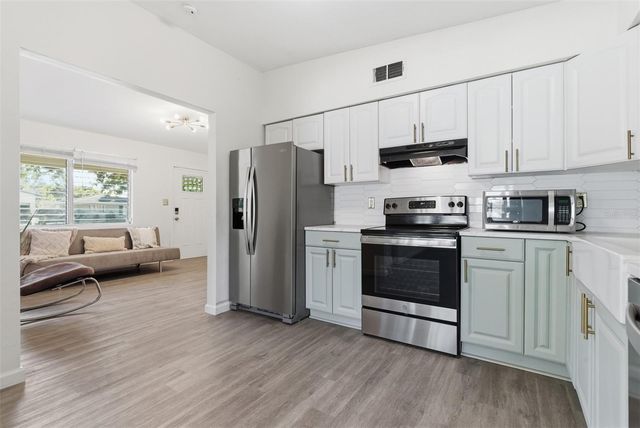 5481 47TH AVENUE N, St Petersburg, FL 33709