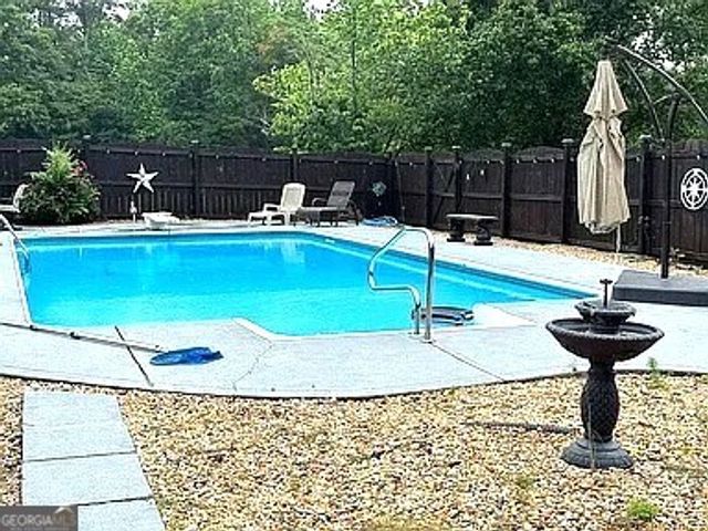 135 Meadow Lakes Boulevard, Cedartown, GA 30125