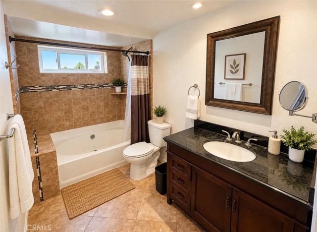 22073 Vacation, Canyon Lake, CA 92587
