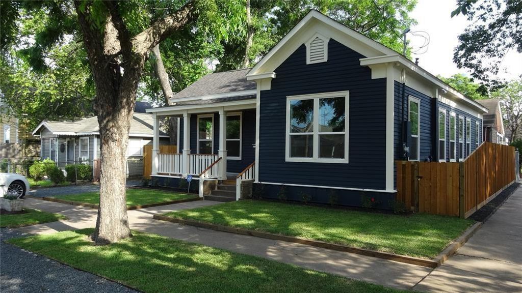 1321 Summer Street, Houston, TX 77007